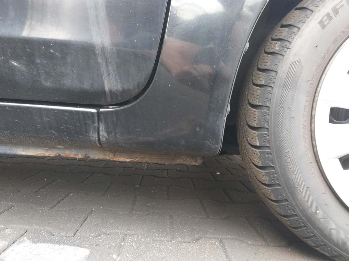 Mitsubishi Colt Z30 original Kotflügel vorn rechts 08D Schwarz 3-Türer Bj.2006 Mitsubishi Colt Z30 original Kotflügel vorn rechts 08D Schwarz 3-Türer Bj.2006